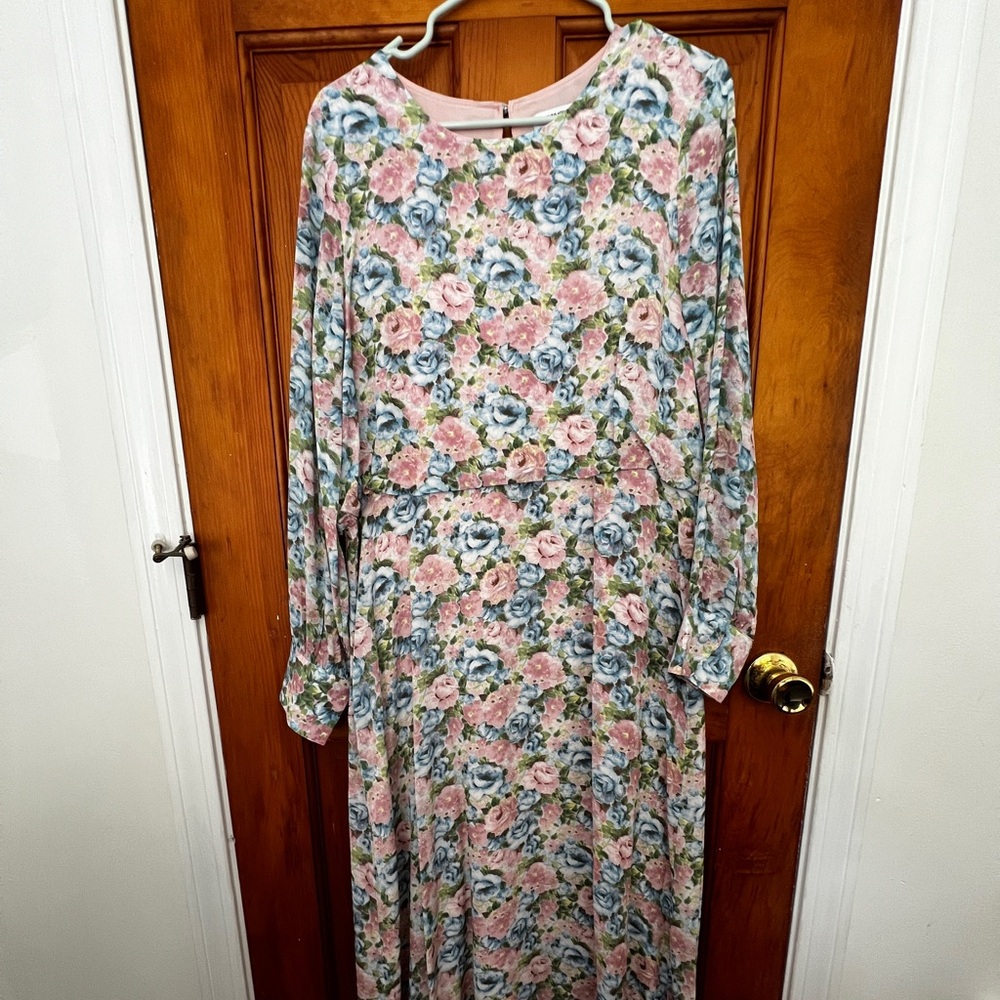 & Other Stories beautiful floral dress